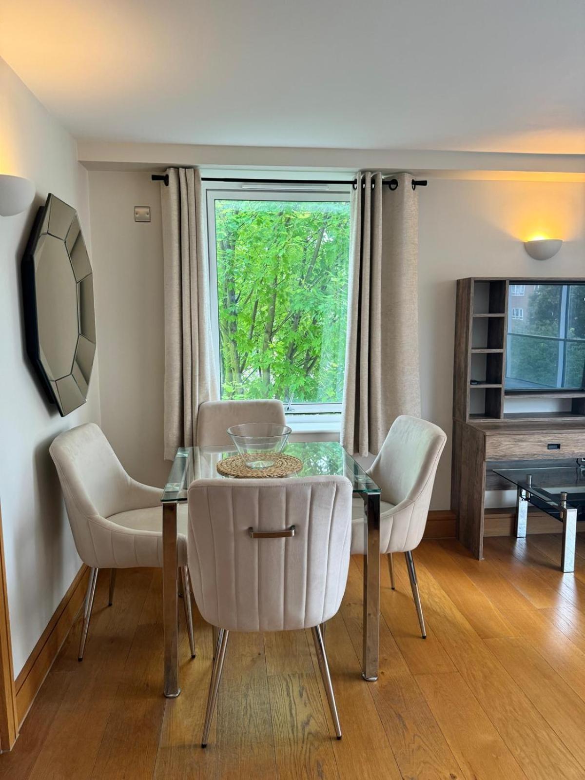 Westwood House Apartment Лондон Екстериор снимка