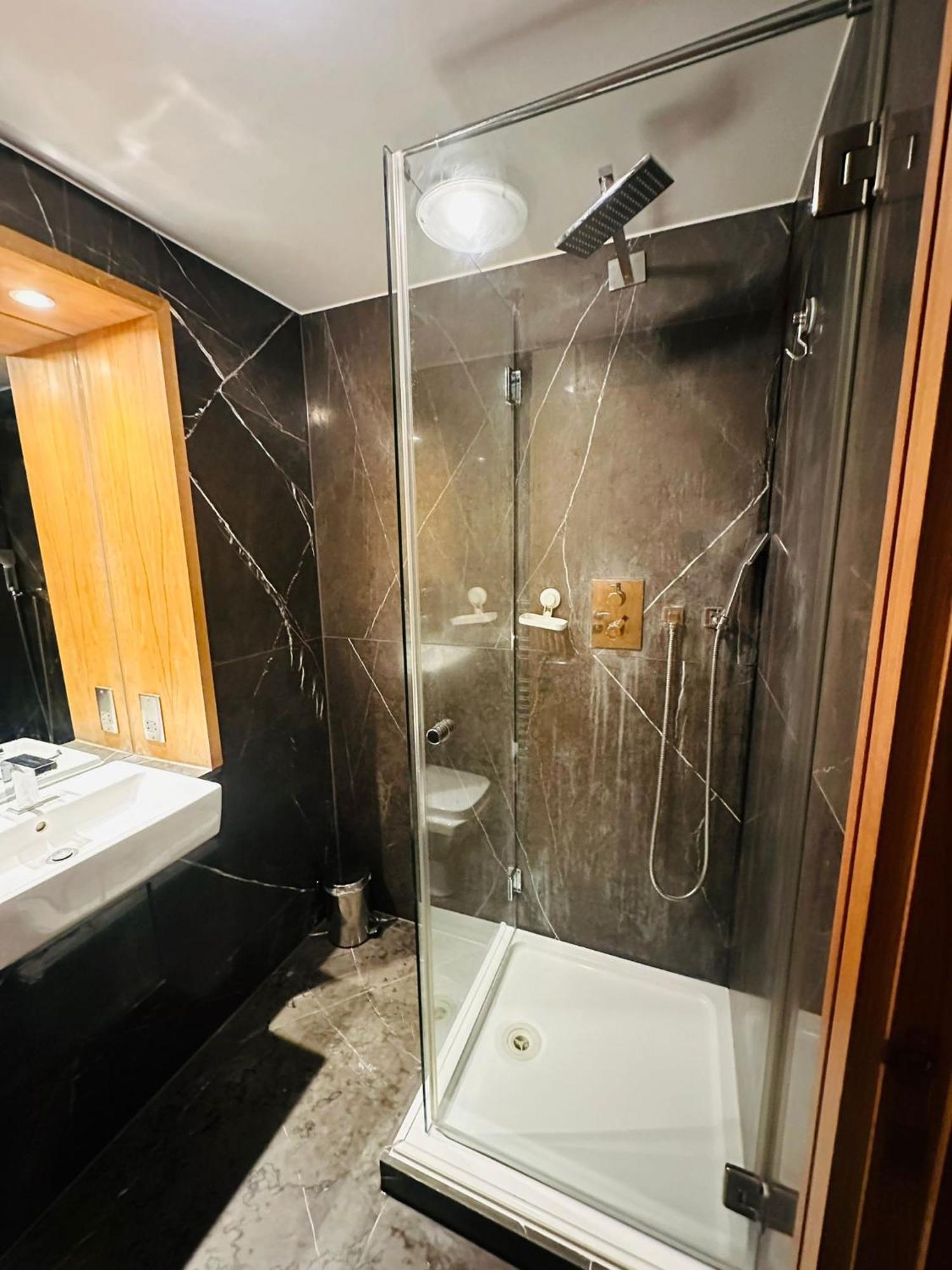 Westwood House Apartment Лондон Екстериор снимка