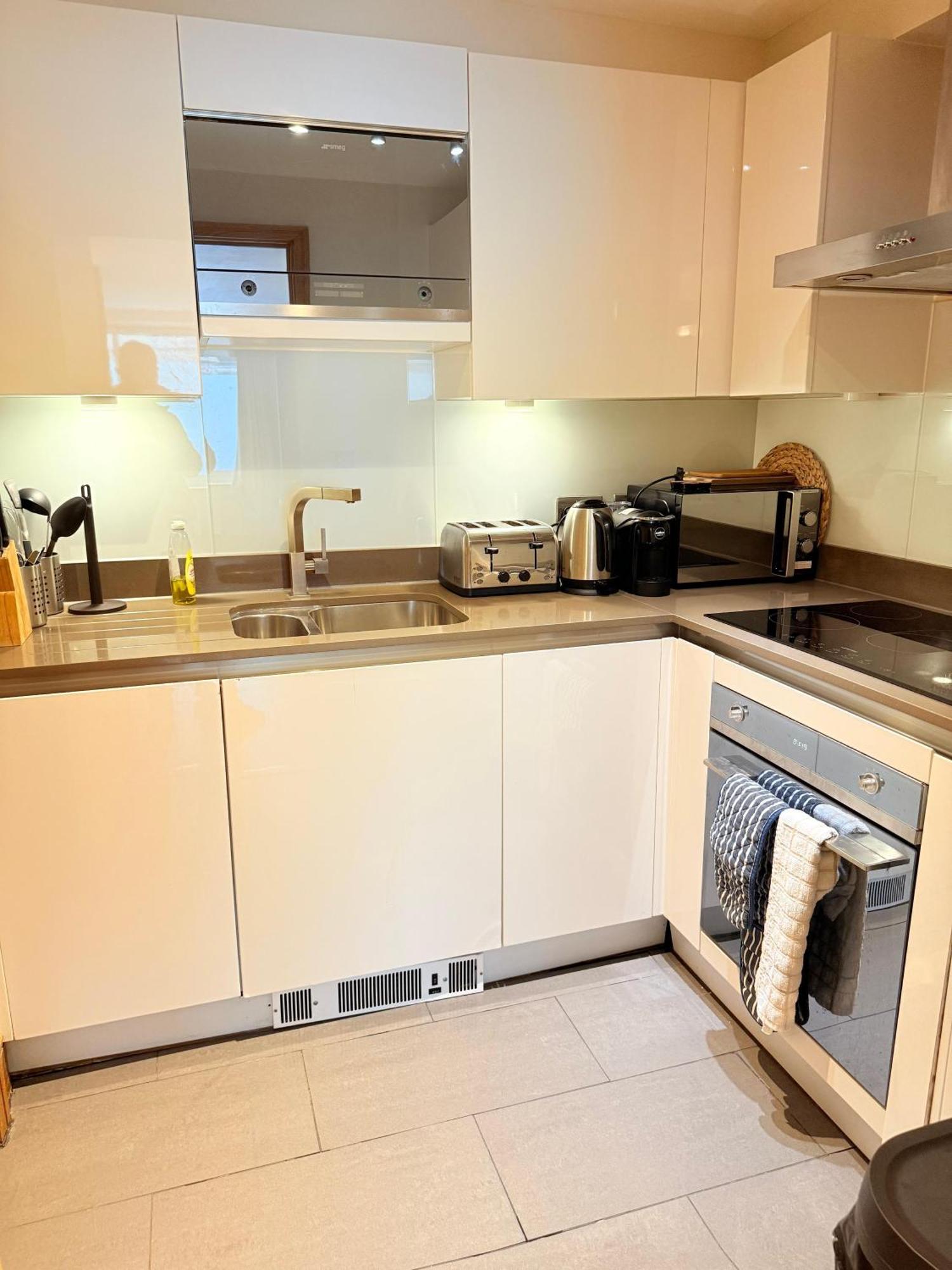 Westwood House Apartment Лондон Екстериор снимка