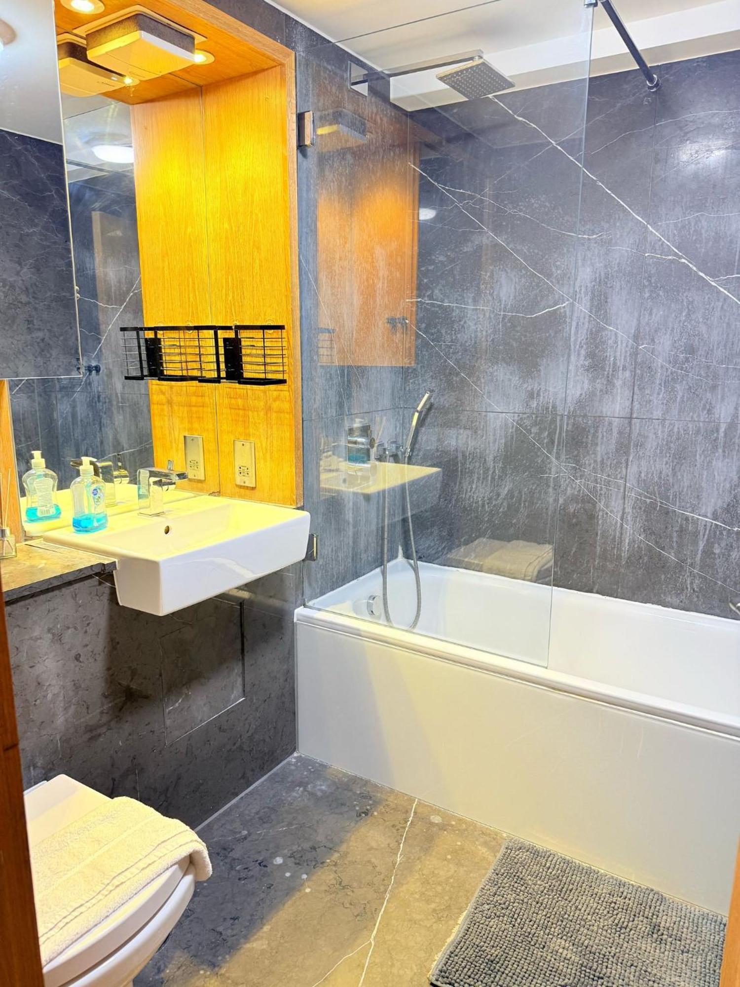 Westwood House Apartment Лондон Екстериор снимка